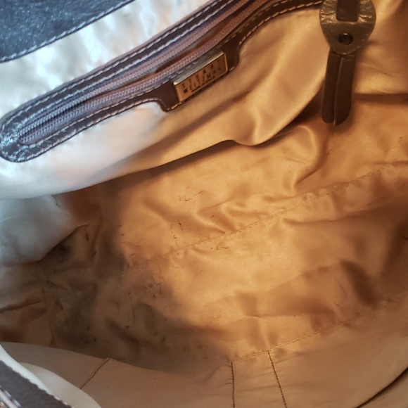 Stuart Weitzman - Picture 4 of 6